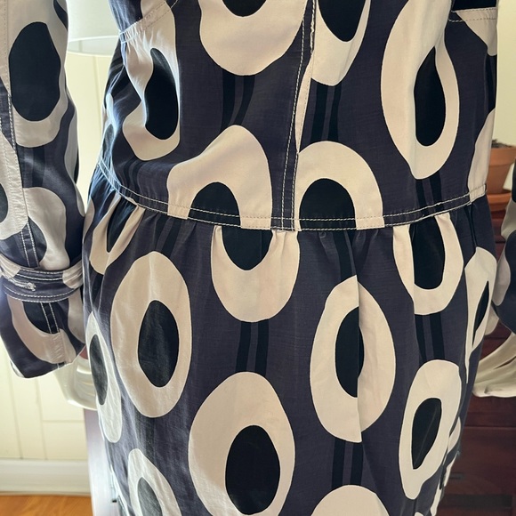 *DONATED*   SOLD Original and detailed trench coat in cream and black. Size S/M. - Picture 7 of 15